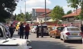 فيديو من مكان سقوط الصاروخ في مستوطنة سديروت حيث زعم الاحتلال أنه خلف إصابات بالهلع وأضرار مادية في منزل وسيارة