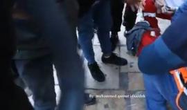 #فيديو احدى الاصابات جراء اعتداء الاحتلال على وقفة رافضة لقرار ترمب في شارع صلاح الدين بالقدس 

تصوير: محمد قاروط ادكيدك