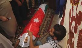 #شاهد | تشييع غاضب للشهيد الأردني محمد الجواوودة والذي ارتقى برصاص أمن السفارة الصهيونية في عمّان