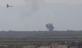 #شاهد لحظة قصف الطيران الروسي قرية الجنابرة بريف حماة الشمالي صباح اليوم