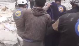 #شاهد| شهداء وجرحى جراء مجزرة ارتكبتها طائرات النظام السوري بمدينة أريحا في #إدلب