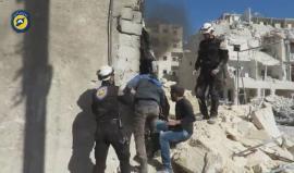 اللحظات الأولى عقب القصف على حي الفردوس في #حلب المحاصرة