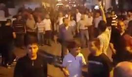 #شاهد | جانب من تشييع جثمان الشهيد محمد لافي في بلدة أبوديس شرق القدس المحتلة.
#جمعة_الأقصى