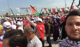 #مباشر مظاهرة مليونية في مدينة اسطنبول التركية تضامنا مع غزة ورفضا لنقل السفارة الأمريكية للقدس بدعوة وحضور الرئيس رجب طيب أردوغان

تصوير:المقدسي يحيى زياد أبوزنيد