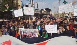 مظاهرة في #دوما لتعبير عن أمالهم وتطلعاتهم من أستانة وللتضامن مع وادي بردى