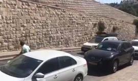 #فيديو وصول بوابات الكترونية إلى منطقة باب الاسباط والتي ينوي الاحتلال نصبها على أبواب المسجد الاقصى