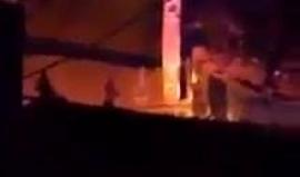 #شاهد مواجهات بين شبان والأجهزة الأمنية على مدخل مخيم الأمعري في رام الله.