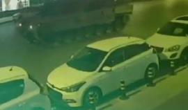 تسجيل يوثق محاولة شاب تركي وقف دبابة للانقلابيين برمي نفسه أمامها بطريقة احترافية !