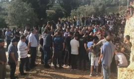 تشييع أحد عناصر شرطة الاحتلال الذي قتل في عملية القدس اليوم