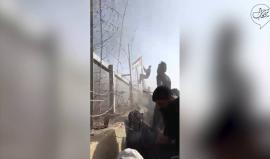 #فيديو لحظة قص السياج الفاصل شرق غزة أمس الجمعة 

‏أنس أبومالك‏