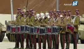 الملك سلمان وملك الأردن يحضران عرضا عسكريا في ميدان الراية بــ عمّان