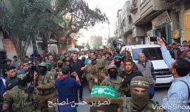 #شاهد تشييع جثماني الشهيدين زياد الحواجري وحماد أبو سويرح في النصيرات وهما من عناصر الأمن اللذين ارتقيا خلال عملية لاعتقال المتورطين في تفجير موكب الحمدالله .
تصوير حسن اصليح