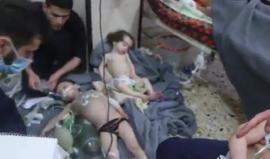 #فيديو حالات إختناق في صفوف المدنيين معظمهم أطفال ونساء إثر هجوم كيماوي نفذه النظام السوري على بمدينة دوما في الغوطة الشرقية