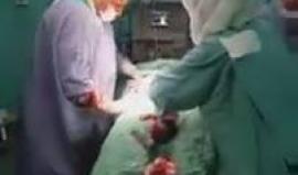 #شاهد .. ولادة ثلاث توائم اليوم في مستشفي التحرير بمجمع ناصر الطبي بخانيونس جنوب قطاع غزة. 

تصوير حسن اصليح