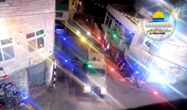 #شاهد 
الشبان يتصدون لقوات الاحتلال التي تقتحم بلدة حزما شمال شرق القدس المحتلة