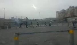 #عاجل زجاجات حارقة ومواجهات عنيفة يشهدها مخيم شعفاط في القدس المحتلة