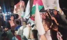#فيديو الجمهور الفلسطيني في قطاع غزة يحتفل بفوز المنتخب المصري وتأهله الى نهايات كأس العالم 2018

مشاركة من Eng-Sakher Hanouna