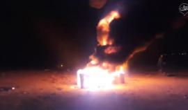 #شاهد قبل قليل| الشباب الثائر بقتحم الأراضي المحتلة شرقي جباليا ويشعل الإطارات ويوجه رسائل للاحتلال