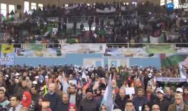 #شاهد الجزائر تهتز في وقفات نصرة للقدس ورفضا لقرار ترامب إعلانها عاصمة للكيان الإسرائيلي. 
#القدس_عاصمة_فلسطين