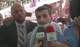 #شاهد| فرحة غامرة في بيت لحم، خلال استقبال الأسير المنتصر في معركة الإضراب عن الطعام مالك القاضي