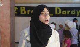 سورية تروي عن الرعب اليومي للقصف المستمر على مدينة #داريا وخاصة قصف براميل النابالم الحارق