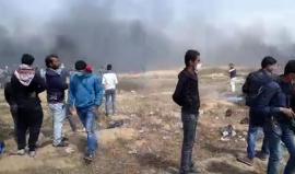 #مباشر الشبان ينتزعون الخط الفاصل بين قطاع غزة والاحتلال شرق خانيونس
#جمعة_الشباب_الثائر