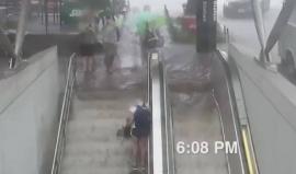 فيضانات داخل محطة للمترو في واشنطن..