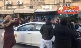 #شاهد قوات الاحتلال تقمع وقفة رافضة لقرارة ترامب، في شارع صلاح الدين في القدس المحتلة