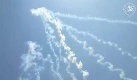 #فيديو طائرة للاحتلال الاسرائيلي تطلق قنابل غاز صوب المتظاهرين شرق خانيونس