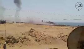 #شاهد لحظة قصف طائرات الاحتلال موقع بدر غرب مخيم الشاطئ في غزة 

تصوير: ‏‎Adel Alian‎‏