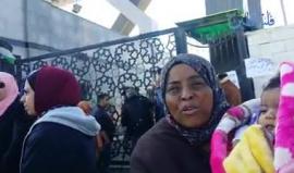 تزوجت في مصر ووضعت مولودها في غزة..

#شاهد معاناة سيدة على بوابة #معبر_رفح