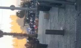 #مباشر قوات الاحتلال تبعد المقدسسين عن درجات باب العامود الذي تتواجد فيه حشود المستوطنين في ما يسمى "ذكرى توحيد القدس"