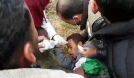 #شاهد إصابة جراء إلقاء قوات الاحتلال قنابل الغاز على المتظاهرين في شرق خانيونس جنوب قطاع غزة