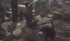 قوات الاحتلال تقتحم مقبرة باب الرحمة الملاصقة للمسجد الأقصى وتهدم قبور المسلمين قبل قليل