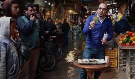 #شاهد الخبير الاقتصادي نهاد نشوان يوضح كيفية استغلال المواطن من قبل بعض التجار.