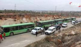 رغم تساقط الثلوج والعواصف.. الإجلاء مستمر من شرق حلب