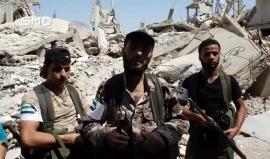 فصائل #الجيش_الحر جنوب العاصمة #دمشق تحارب أكثر من عدو على ثلاث جبهات ضد قوات #الأسد والمليشيات الموالية لها وتنظيم #داعش  تقرير يستعرض دور فصائل الجيش الحر في محاربة كل من تنظيم داعش وقوات الأسد وحلفائه جنوب العاصمة دمشق