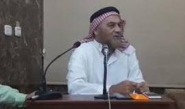 ماذا تقول له؟

الداعية الأردني مراد شكري سويدان يؤيد قتل اليهود للمسلمين في الأقصى.. ويقول الفلسطينيون اخترعوا لنا فكرة طعن اليهود بالسكين التي يعود أصلها لايراني تربى في بيت يهودي!