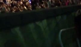 #عاجل 
#شاهد ما بعد وقوع الانفجار داخل قاعة حفلة بوب لمغنية أمريكية بمدينة #مانشستر شمال بريطانيا نجم عنه قتلى وجرحى بحسب الشرطة .