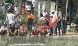 مقتل 18 عاملا في غرق مركب قبالة جزيرة إندونيسية