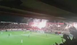 الجماهير الجزائرية تهتف لفلسطين وصدام حسين في مباراة جمعت فريقي اتحاد العاصمة الجزائري والقوة الجوية العراقي