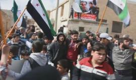 ريف حلب- مظاهرة في مدينة الاتارب طالبت باسقاط النظام والافراج عن المعتقلين