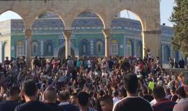 قوات الاحتلال تقتحم المسجد الاقصى وتعتدي على المصليين