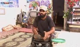 الشهيد إبراهيم أبو ثريا الذي ارتقى برصاص الاحتلال شرق قطاع غزة مساء اليوم، في لقاء سابق على لقاء تلفزيوني سابق يتحدث عن بتر قدميه نتيجة استهداف الاحتلال له عام 2008.