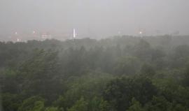 #شاهد | موسكو تتعرض هذه الاثناء لأسوأ عاصفة ماطرة منذ 60 عاما .