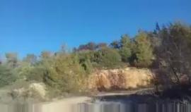 فيديو من عمليات الإطفاء المستمرة للحرائق المشتعلة في مستوطنة "حلميش" قرب رام الله