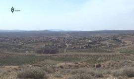 لحظة سقوط برميل متفجر قرب مراسل وكالة قاسيون في بيت جن بالغوطة الغربية