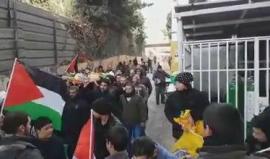 جانب من تشييع جثمان الشهيد حماد الشيخ 21 عاما من قرية بيت سوريك شمال غربي القدس