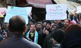 "يالله مالنا غيرك الله".. تظاهرات في #سقبا بالغوطة الشرقية نصرة لأهل #حلب 
تصوير: ‏‎Samir Tateen