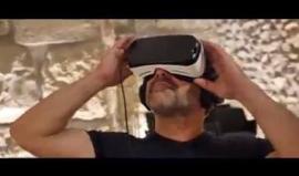 وصف بالمشروع الخطير .. 

#شاهد افتتاح موقع هو الأول من نوعه في "إسرائيل" يعتبر الأكثر ابتكارًا في العالم وهو عبارة عن تجربة لجولة في العالم الافتراضي فيما يسمى بالهيكل المزعوم!

وحسب هذا الموقع يستطيع عشرات آلآف السواح في "إسرائيل" ومن ارجاء العالم الذين 